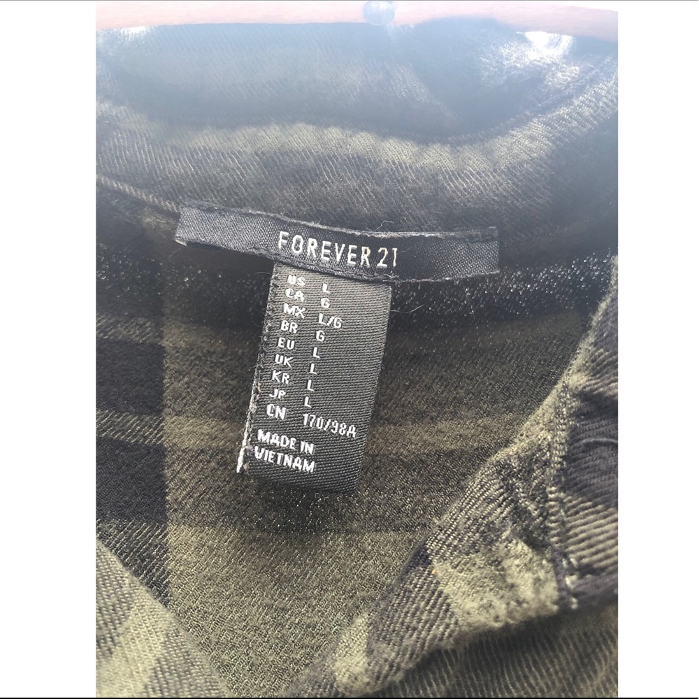 Flannel - Picture 2 of 4